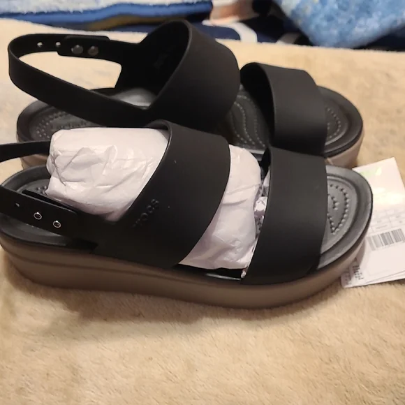 CROCS Lite Ride Sandles - Picture 1 of 8